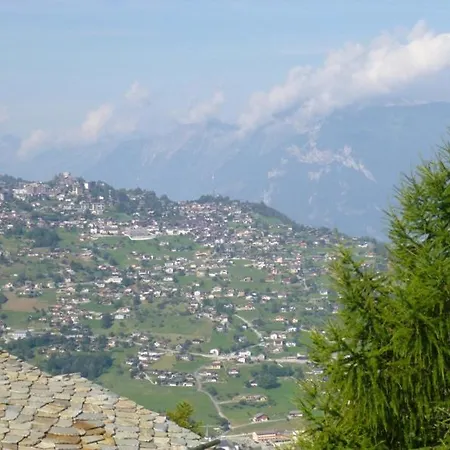 Hortensia Mountain & Center Apartments *